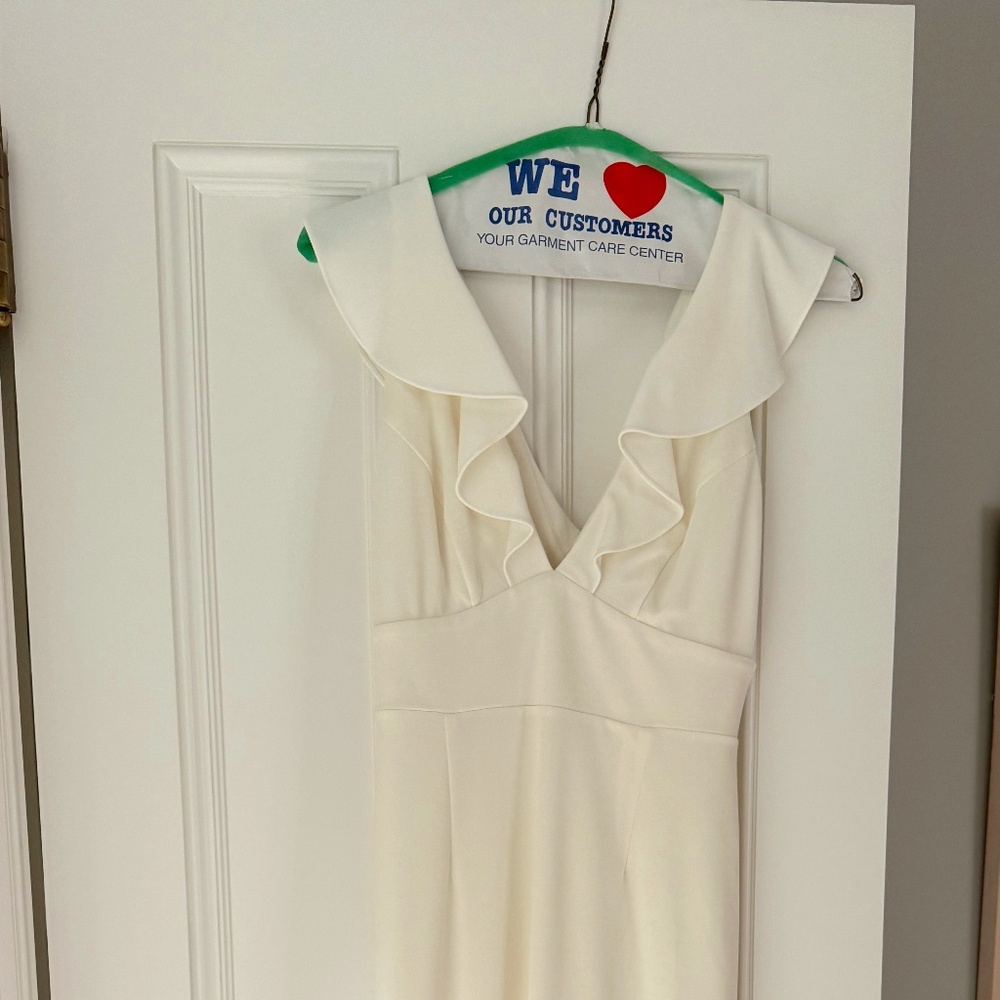 DB Studio ivory v-neck ruffle tank dress, SZ 6